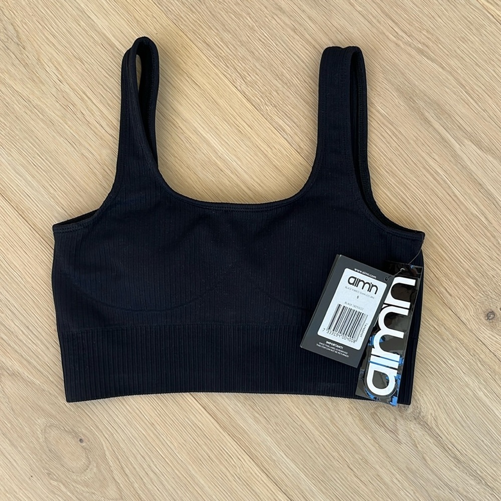 Black Ribbed Seamless Bra - Picture 2 of 3